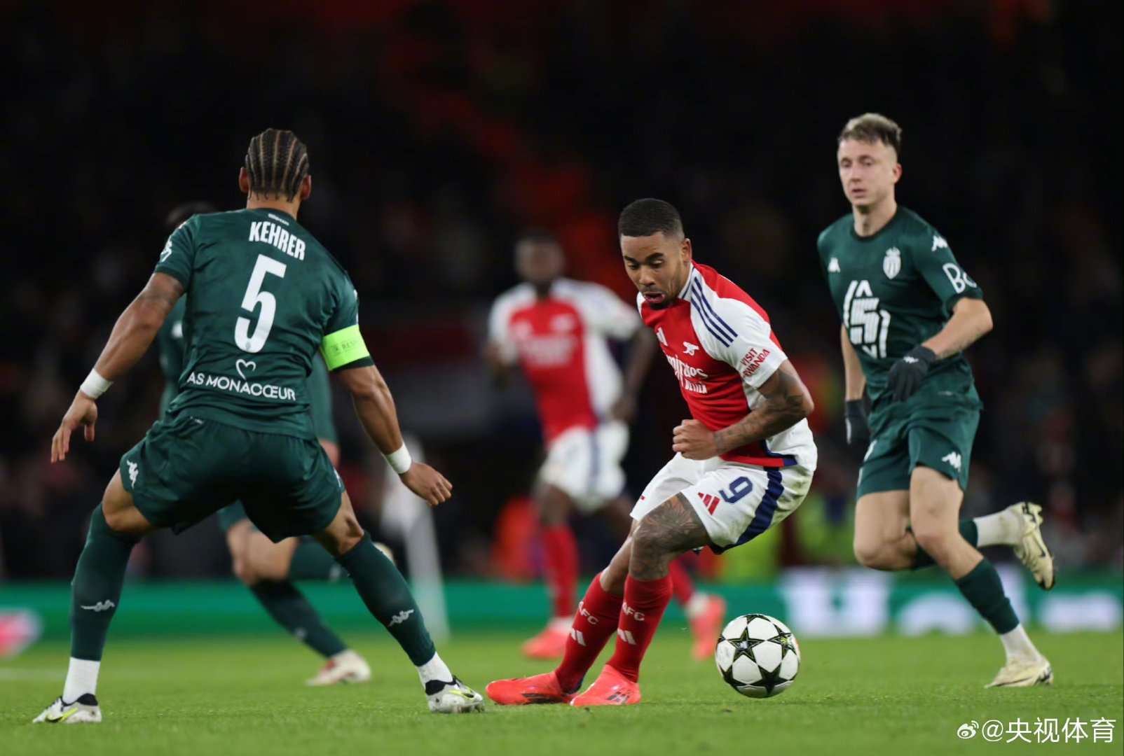 包含阿森纳遭遇灾难性失利，欧冠之路渐行渐远的词条