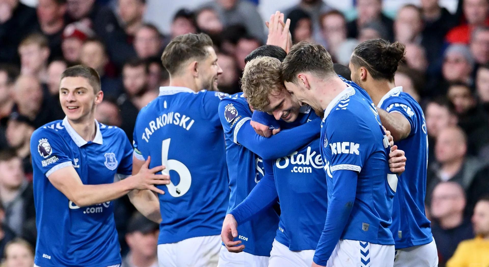 伯恩利备战与埃弗顿的比赛，士气高涨的简单介绍