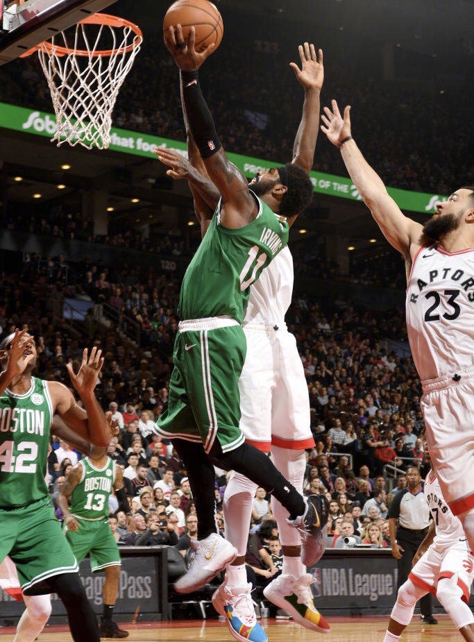 福建队鏖战凯尔特人，伦纳德关键制胜