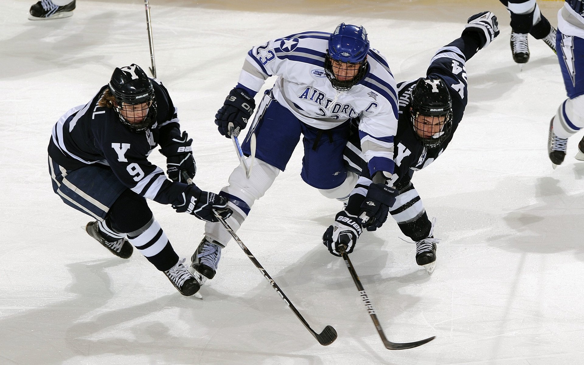 爵士完胜活塞，杜兰特存在感拉满的背后，是联盟格局的悄然改写